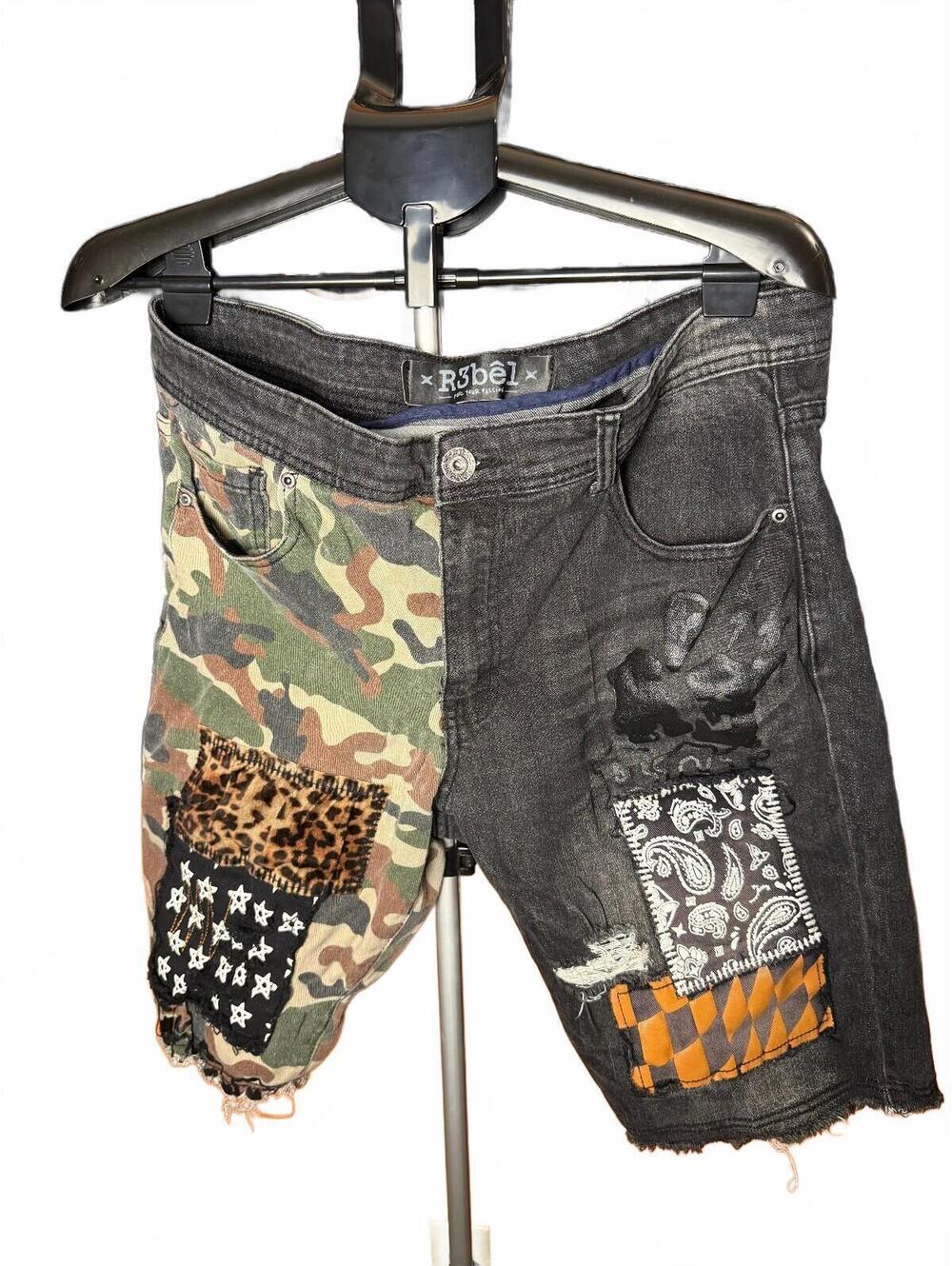 Vintage Y2k Rebel Mens Patches Denim Shorts w Leopard Print and Camo sz 34